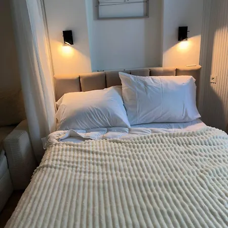 Aqua View Apartment